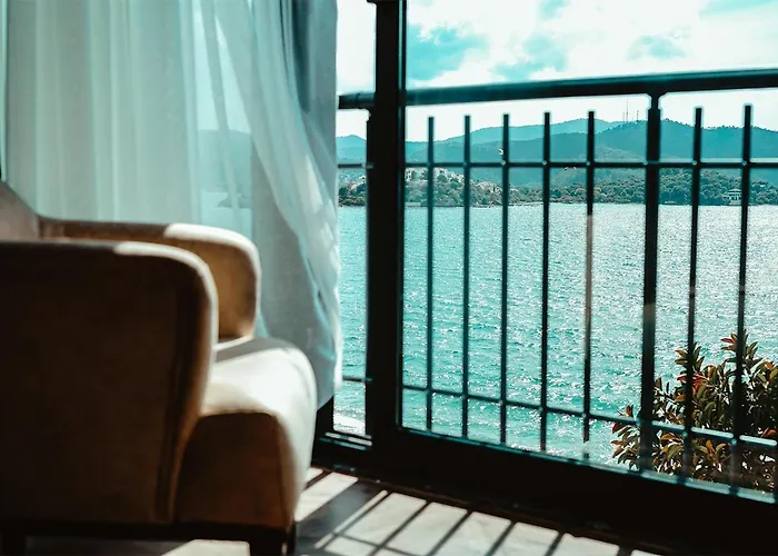Deniz Otel